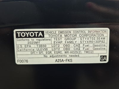 2025 Toyota RAV4 XLE