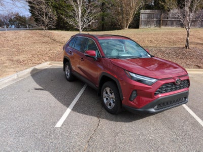 2025 Toyota RAV4 XLE