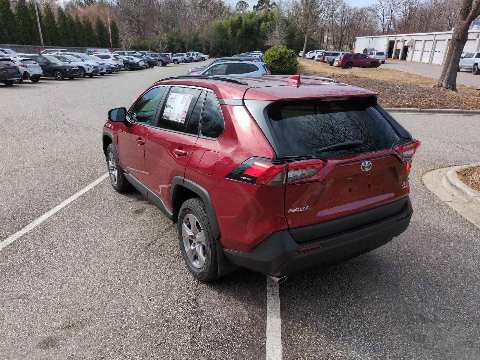 2025 Toyota RAV4 XLE