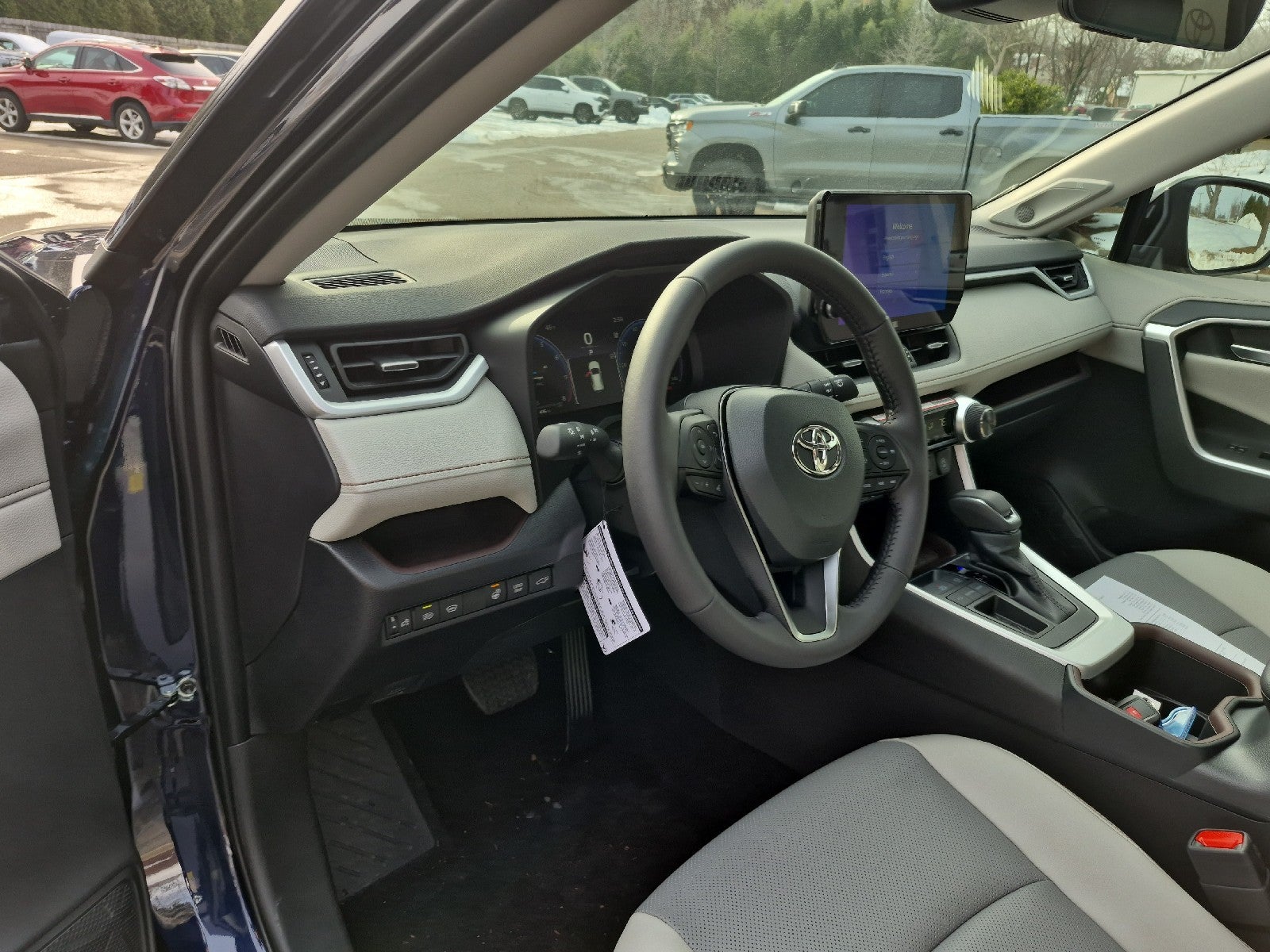 2025 Toyota RAV4 4DR FWD LIMITED