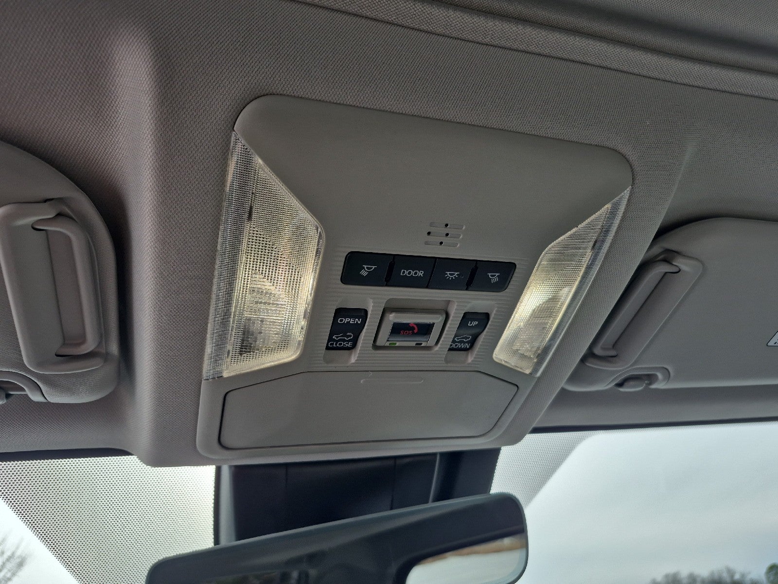 2025 Toyota RAV4 4DR FWD LIMITED