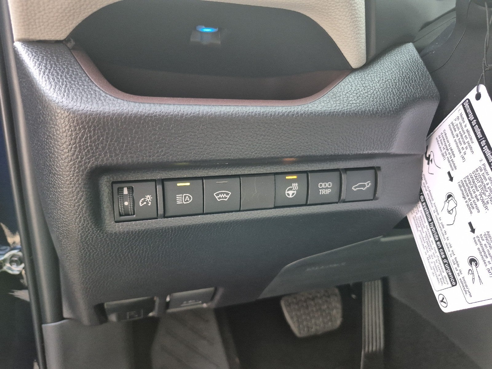 2025 Toyota RAV4 4DR FWD LIMITED