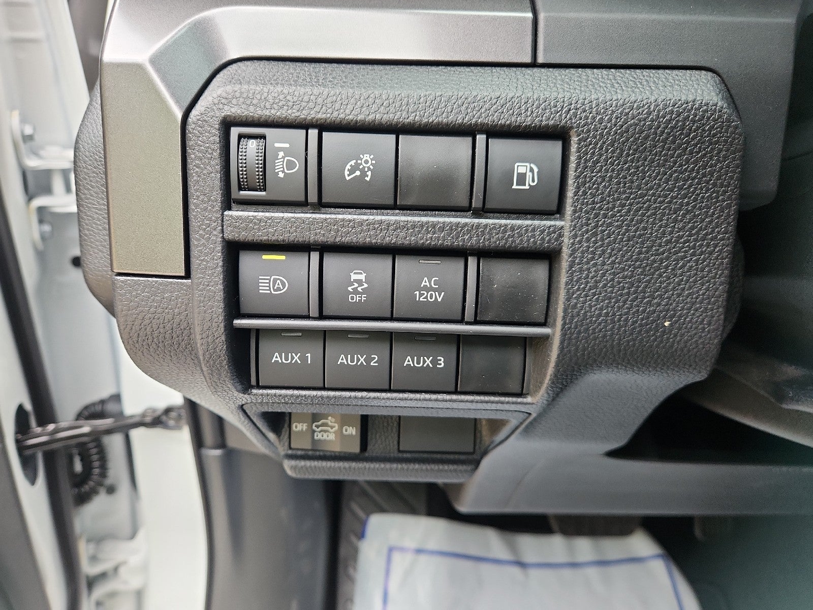 2026 Toyota Tacoma 4WD 4WD DBL HYB TRD OFF