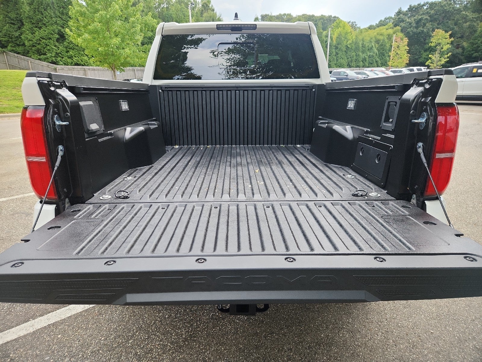 2026 Toyota Tacoma 4WD 4WD DBL HYB TRD OFF