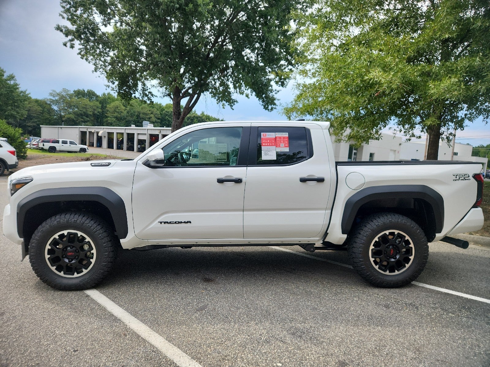 2026 Toyota Tacoma 4WD 4WD DBL HYB TRD OFF