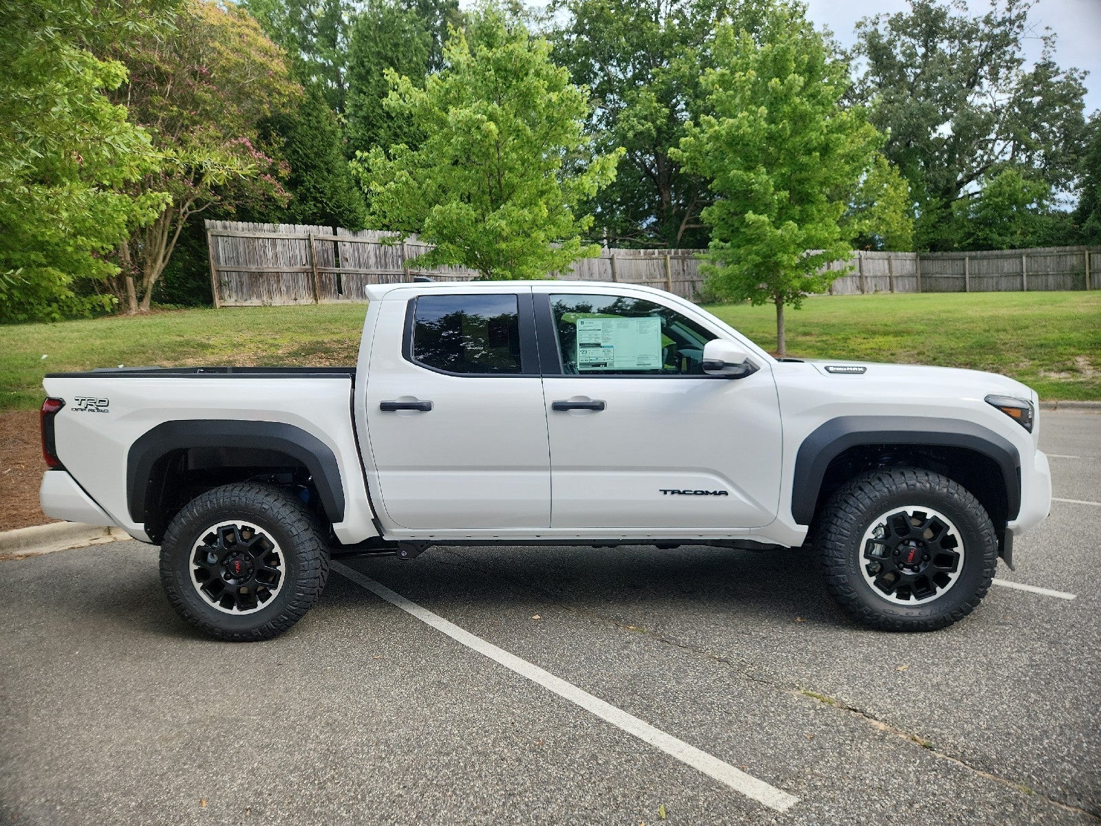 2026 Toyota Tacoma 4WD 4WD DBL HYB TRD OFF