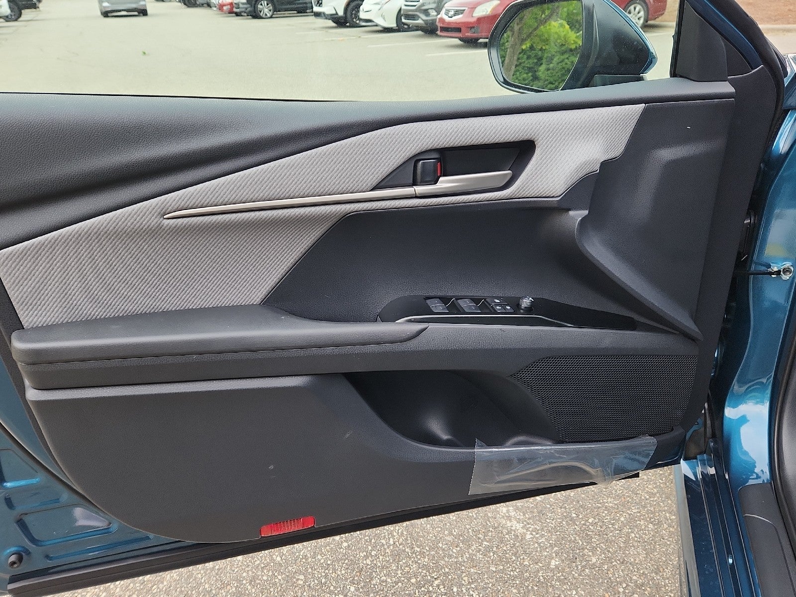 2026 Toyota Camry 4DR CVT HYB SE