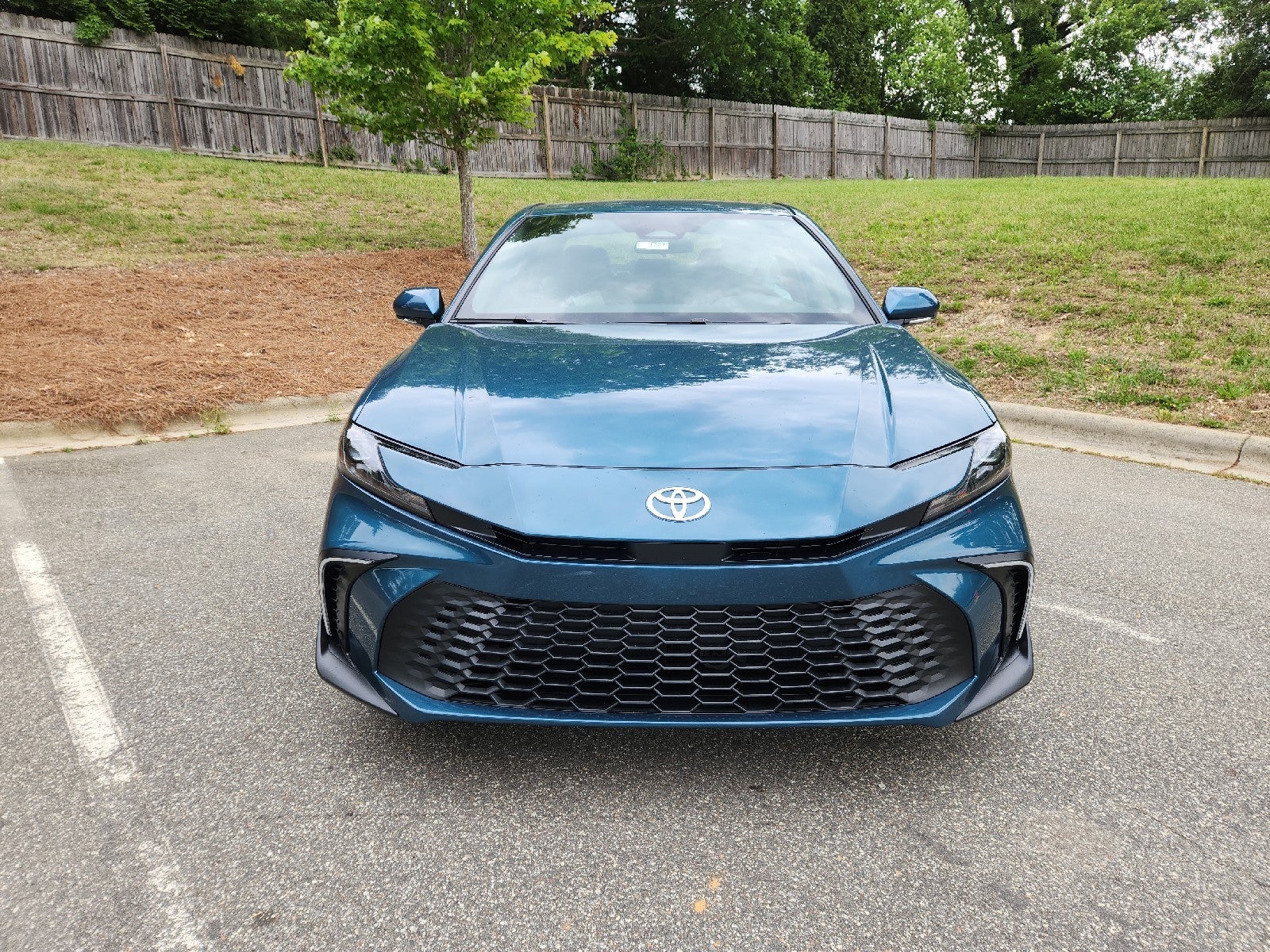 2026 Toyota Camry 4DR CVT HYB SE