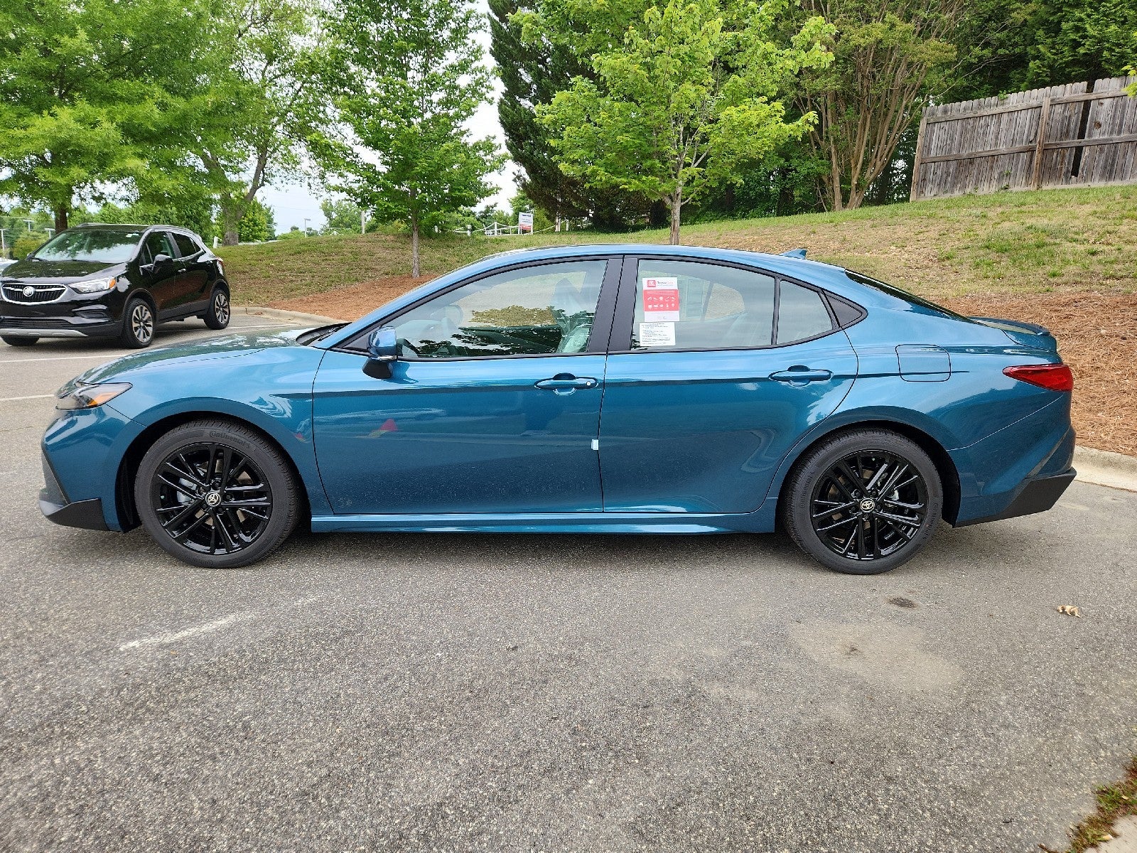 2026 Toyota Camry 4DR CVT HYB SE