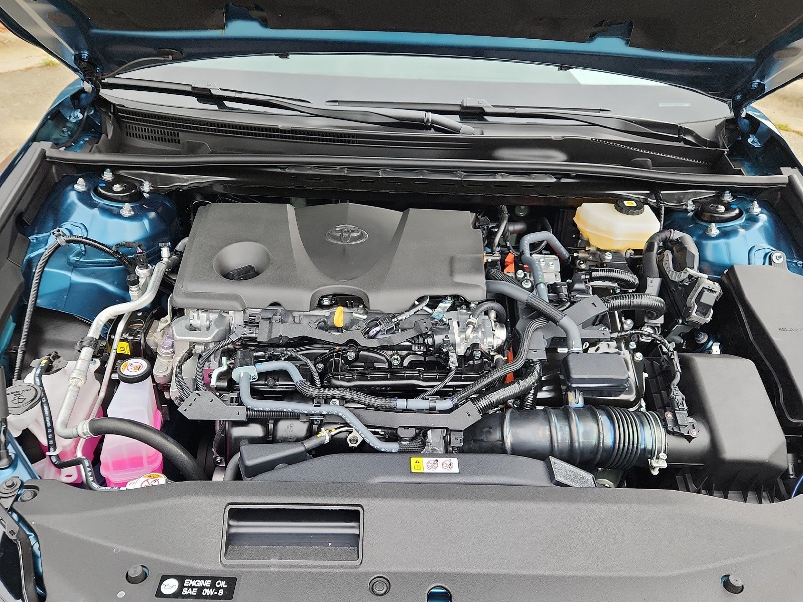 2026 Toyota Camry 4DR CVT HYB SE