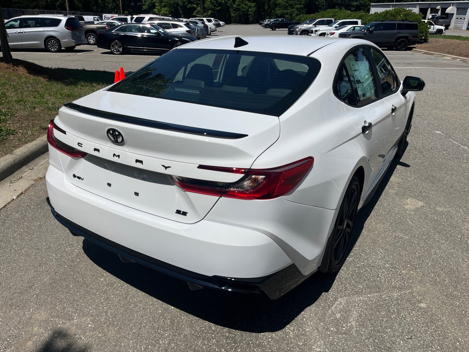 2026 Toyota Camry 4DR CVT HYB NIGHTSHA