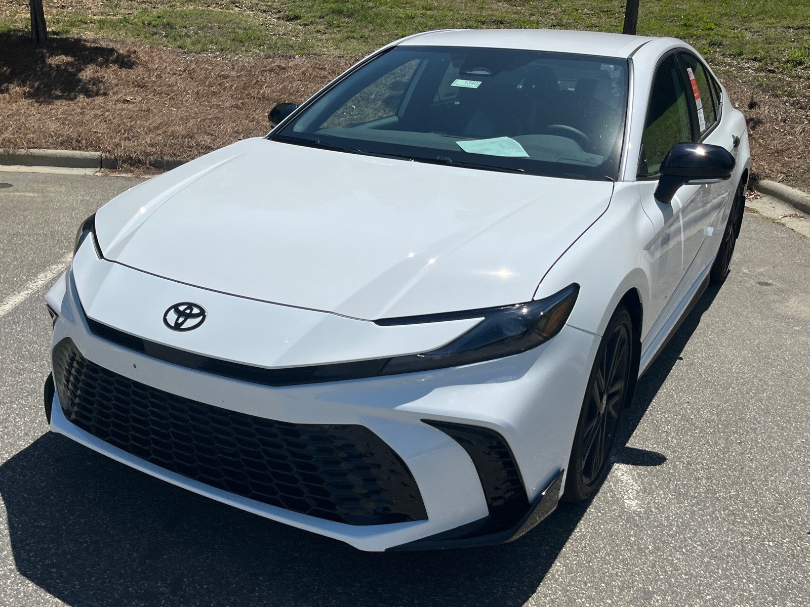 2026 Toyota Camry 4DR CVT HYB NIGHTSHA
