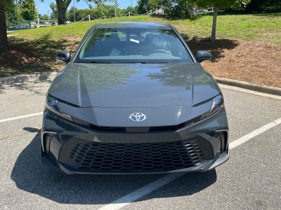 2026 Toyota Camry 4DR CVT HYB SE