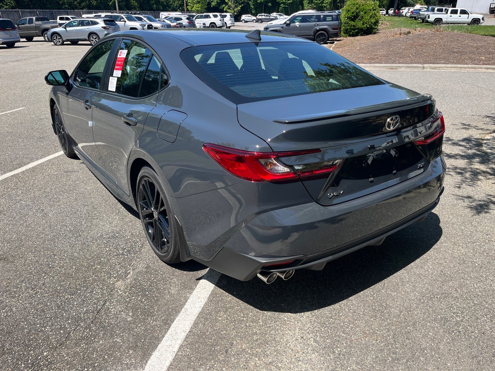 2026 Toyota Camry 4DR CVT HYB SE