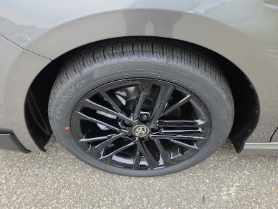 2026 Toyota Camry 4DR CVT HYB SE