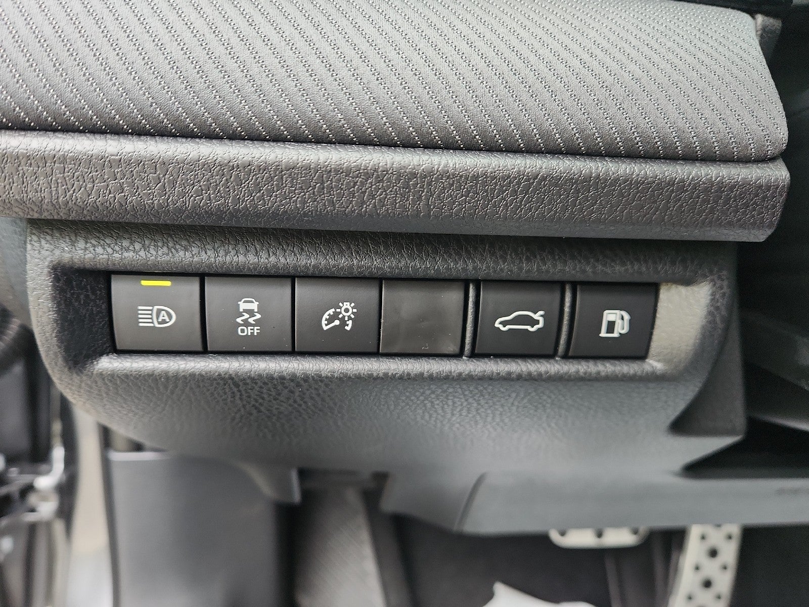 2026 Toyota Camry 4DR CVT HYB SE
