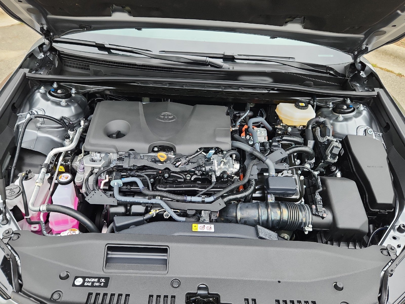 2026 Toyota Camry 4DR CVT HYB SE