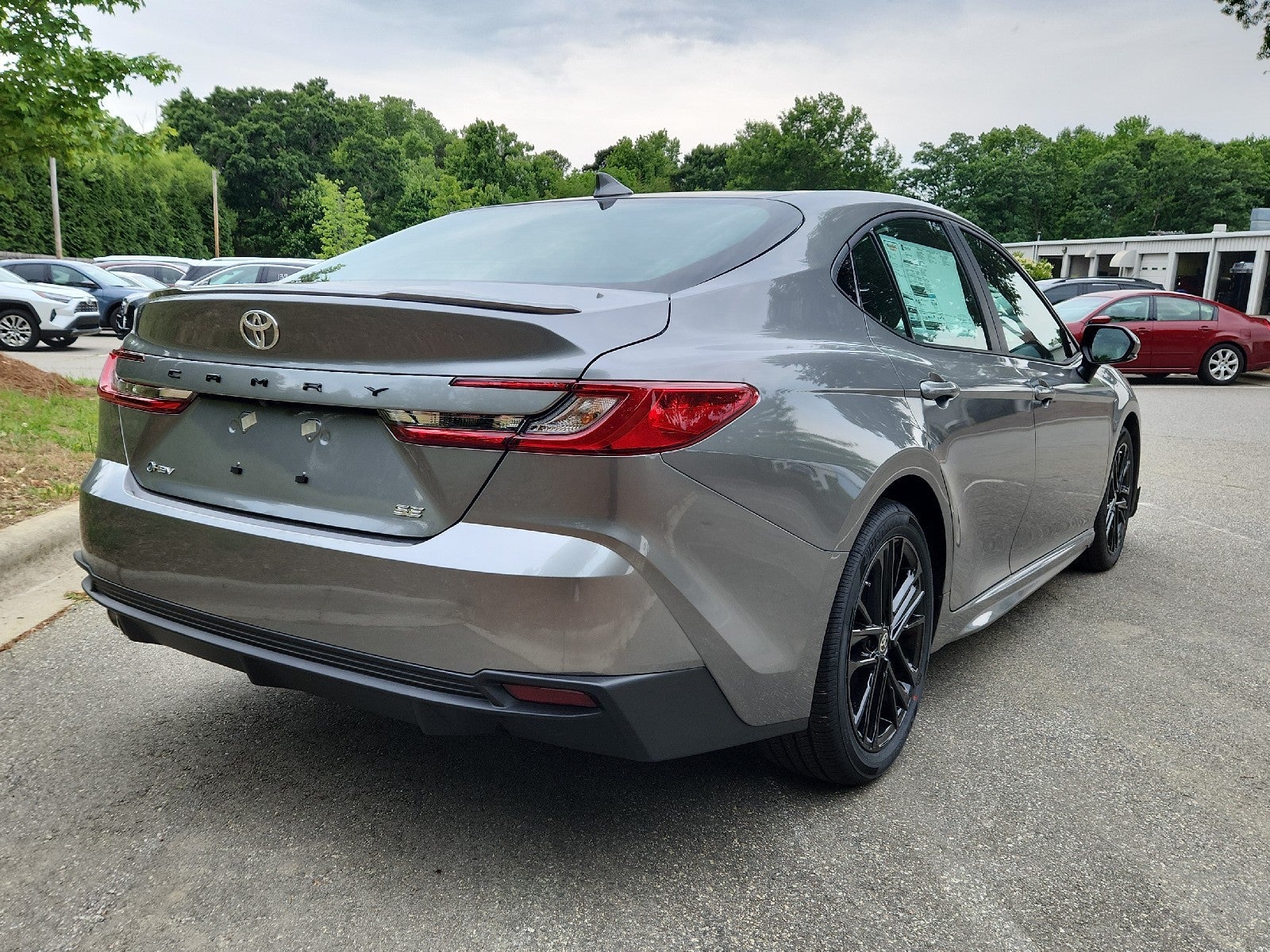 2026 Toyota Camry 4DR CVT HYB SE