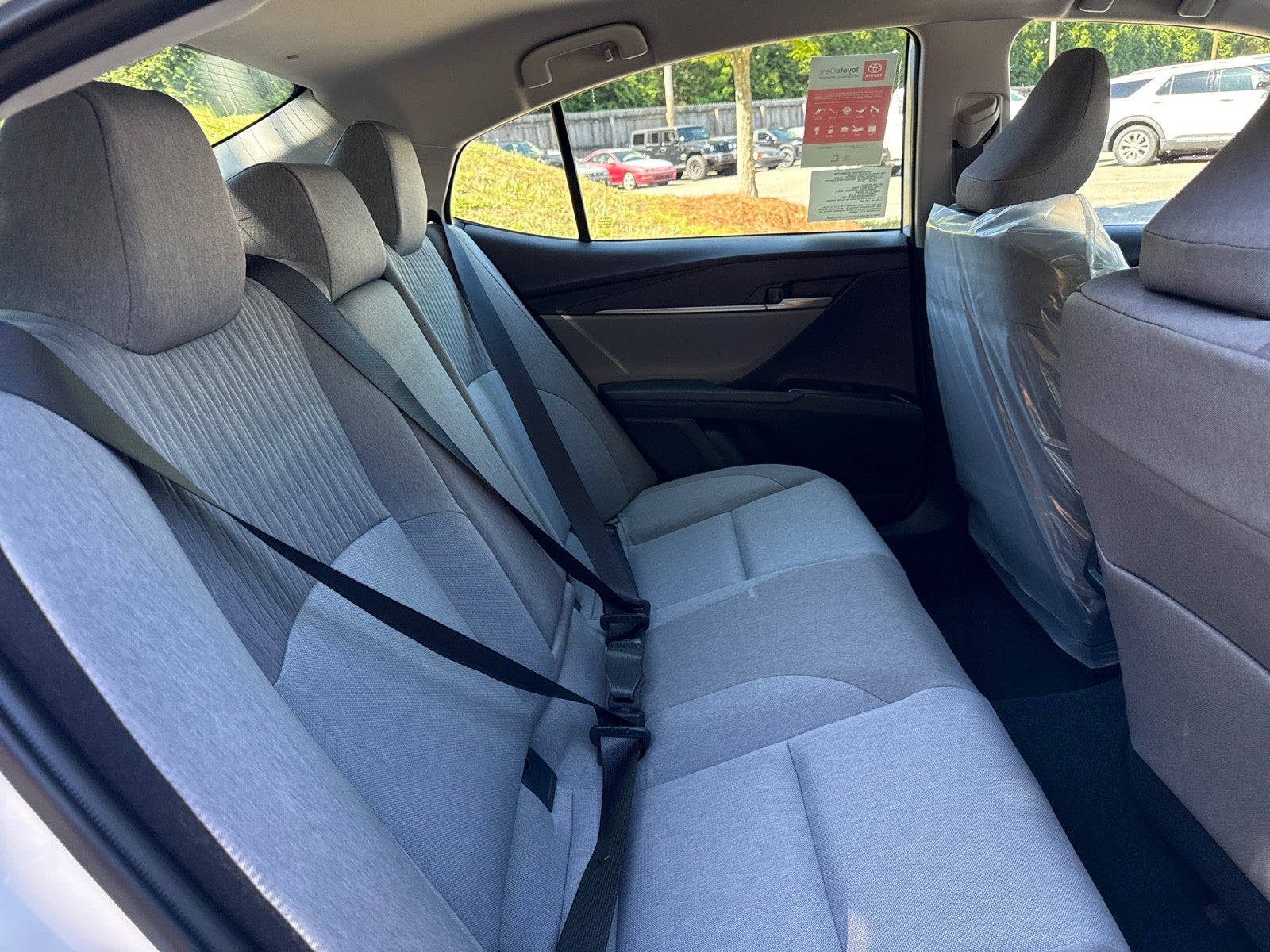 2026 Toyota Camry 4DR CVT HYB LE