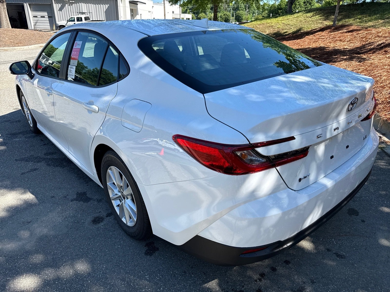 2026 Toyota Camry 4DR CVT HYB LE