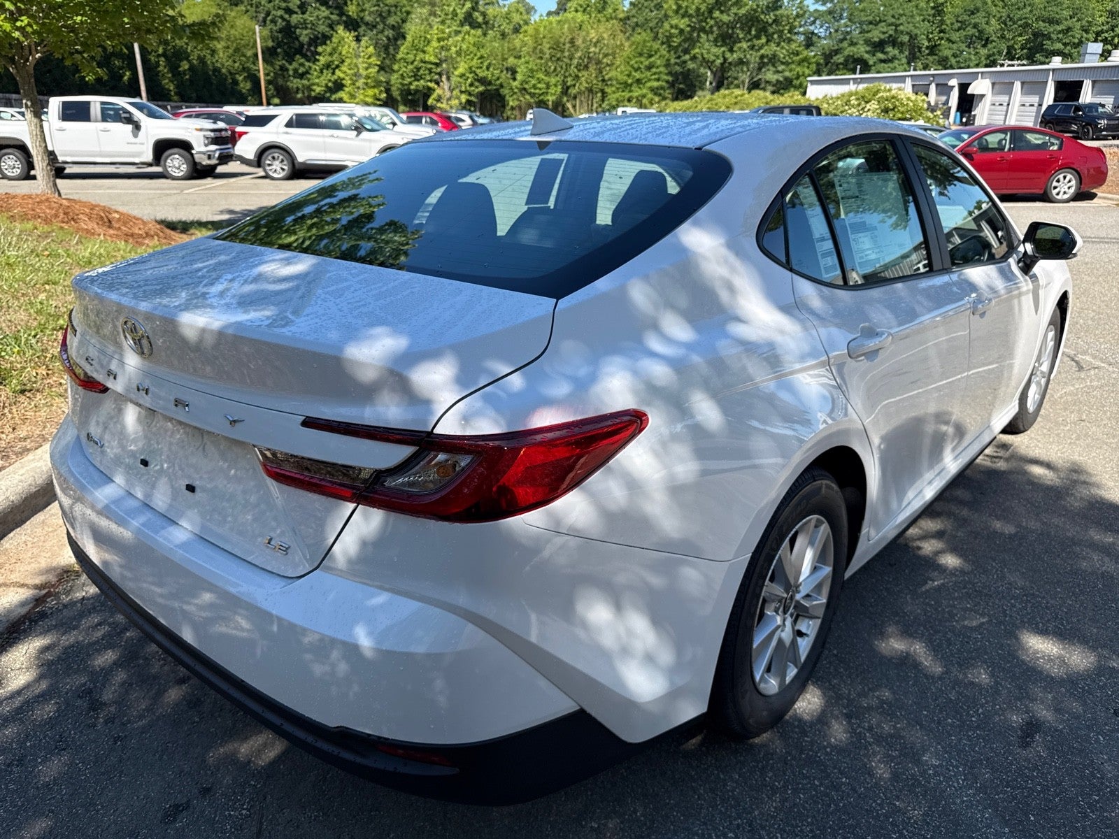 2026 Toyota Camry 4DR CVT HYB LE