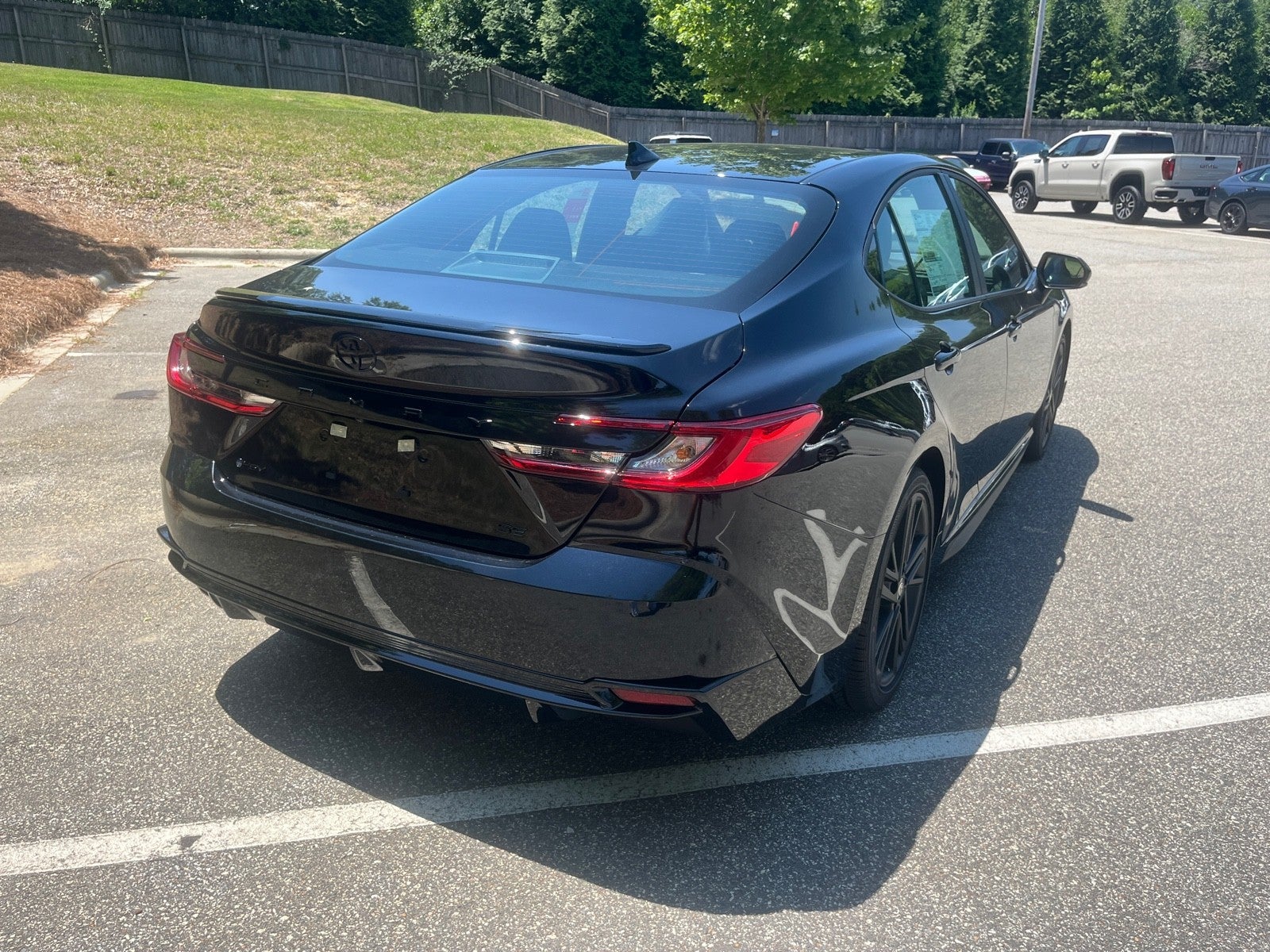 2026 Toyota Camry 4DR CVT HYB NIGHTSHA