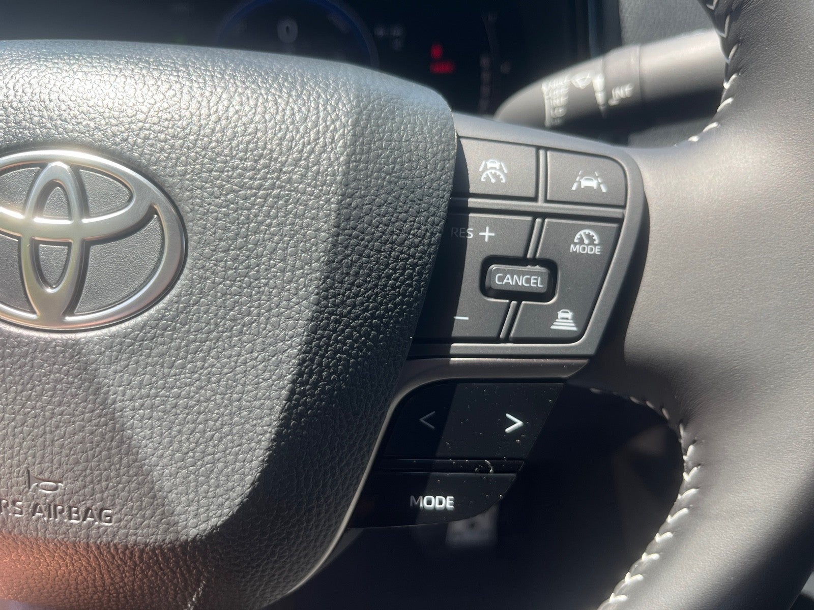 2026 Toyota Camry 4DR CVT HYB NIGHTSHA