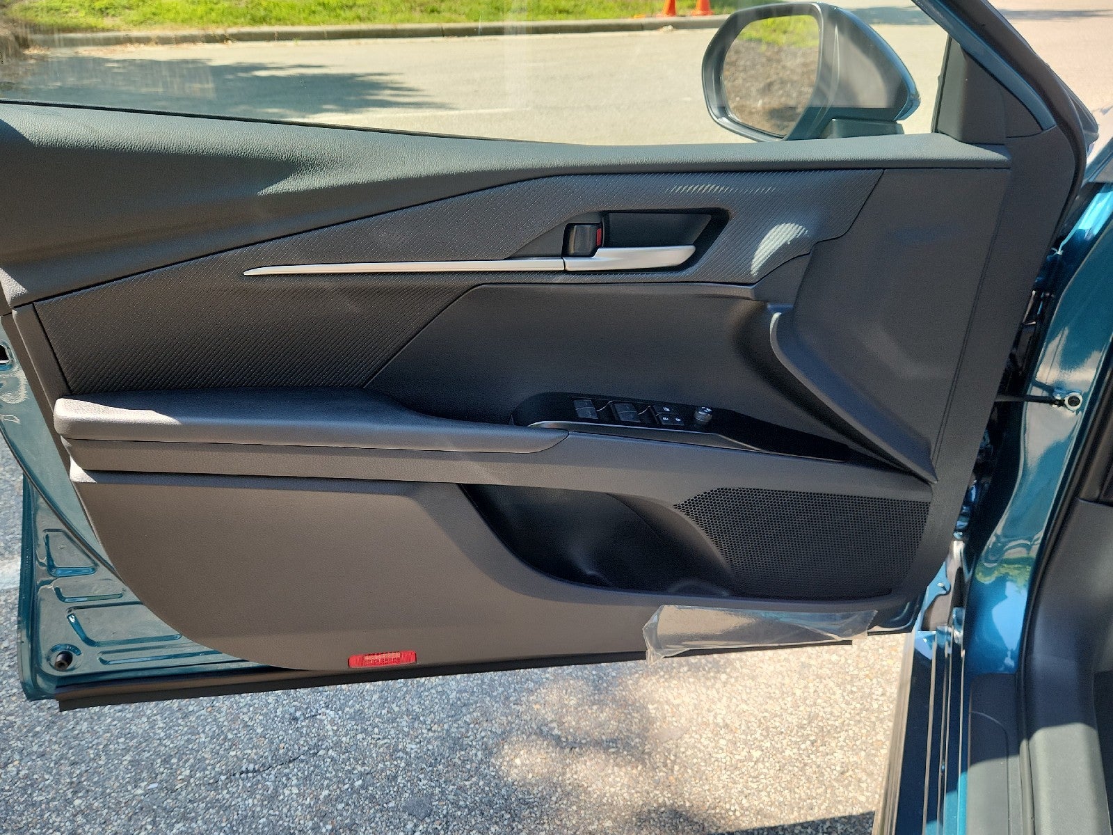 2026 Toyota Camry 4DR CVT HYB SE