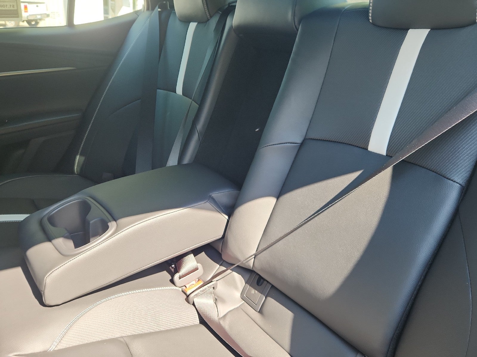 2026 Toyota Camry 4DR CVT HYB SE