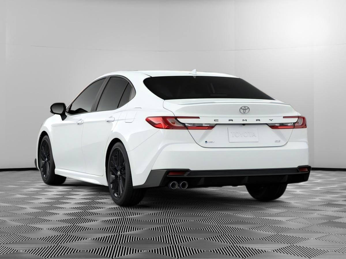 2026 Toyota Camry Hybrid SE