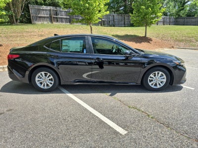 2026 Toyota Camry 4DR CVT HYB LE