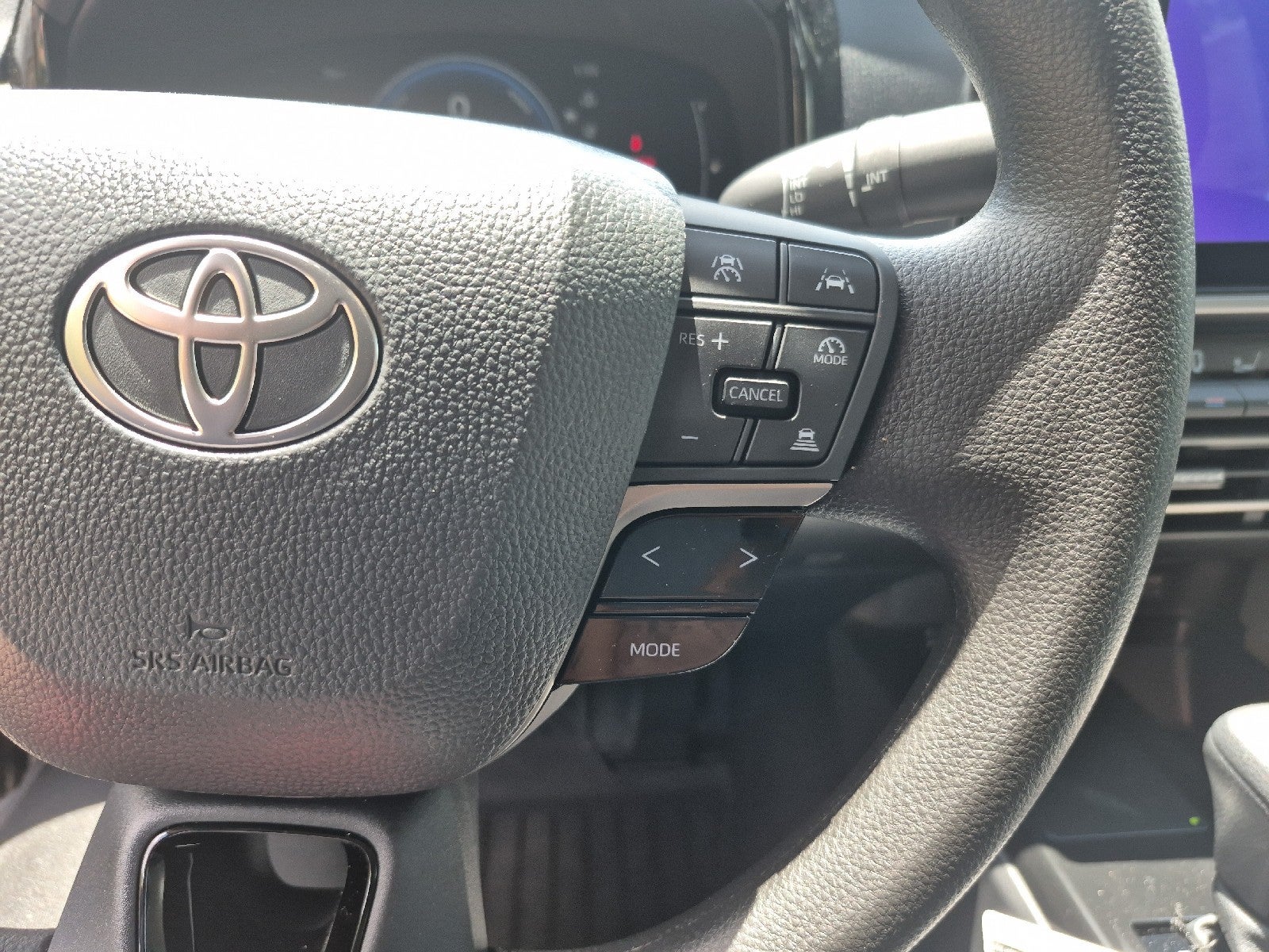 2026 Toyota Camry 4DR CVT HYB LE