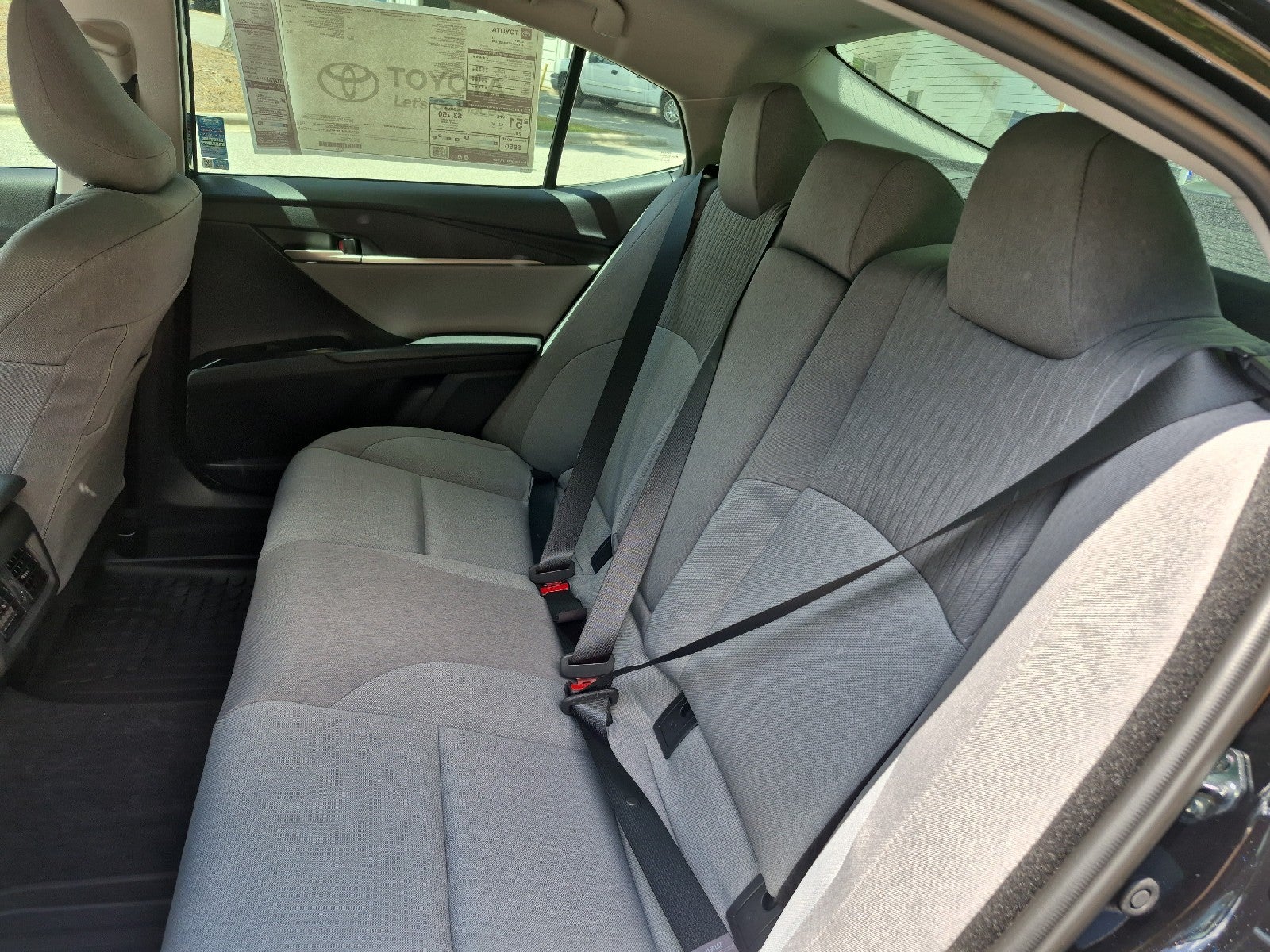 2026 Toyota Camry 4DR CVT HYB LE