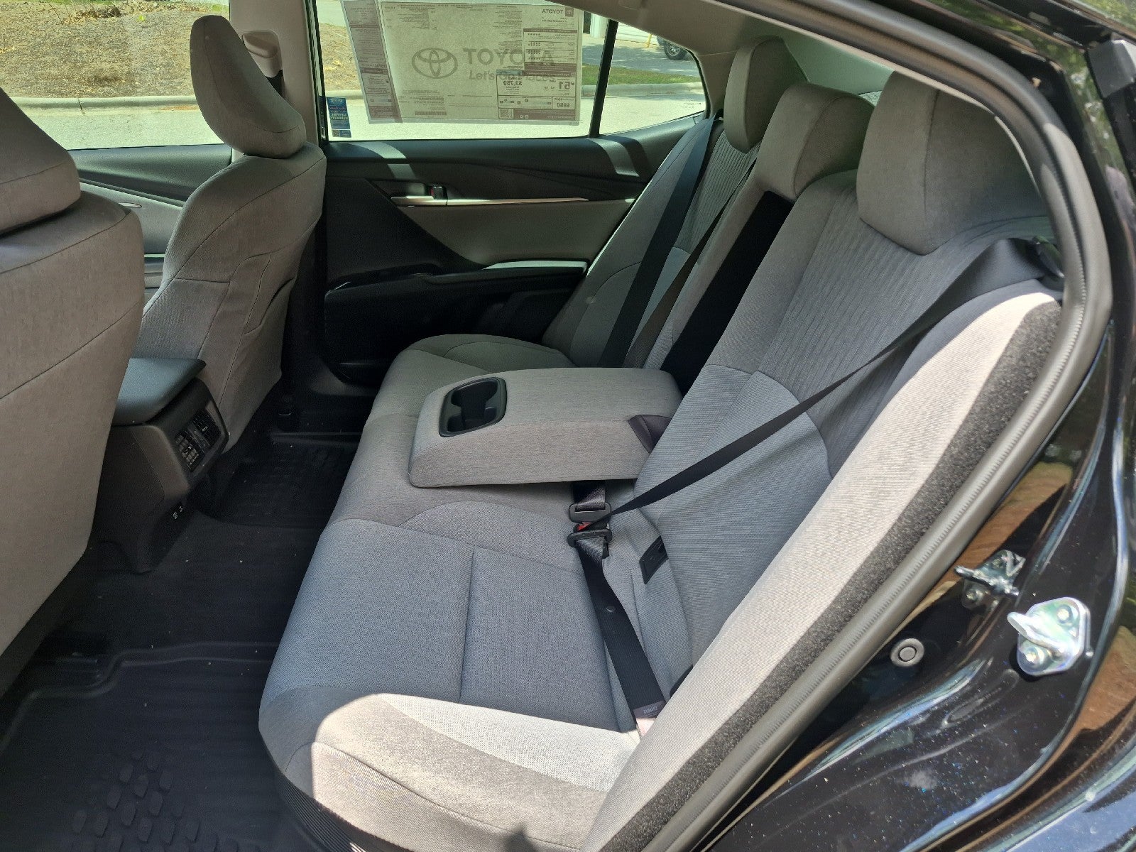 2026 Toyota Camry 4DR CVT HYB LE