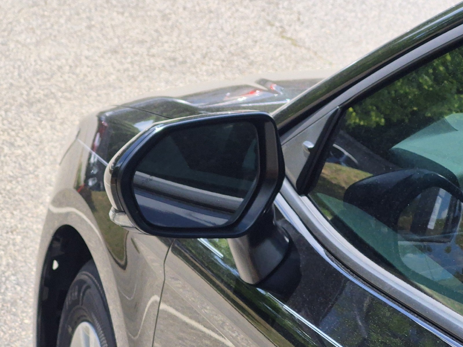 2026 Toyota Camry 4DR CVT HYB LE