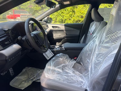 2026 Toyota Camry 4DR CVT HYB SE