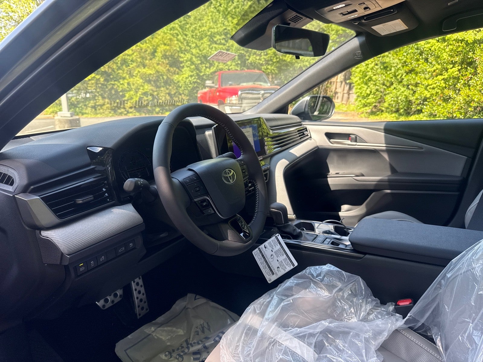 2026 Toyota Camry 4DR CVT HYB SE