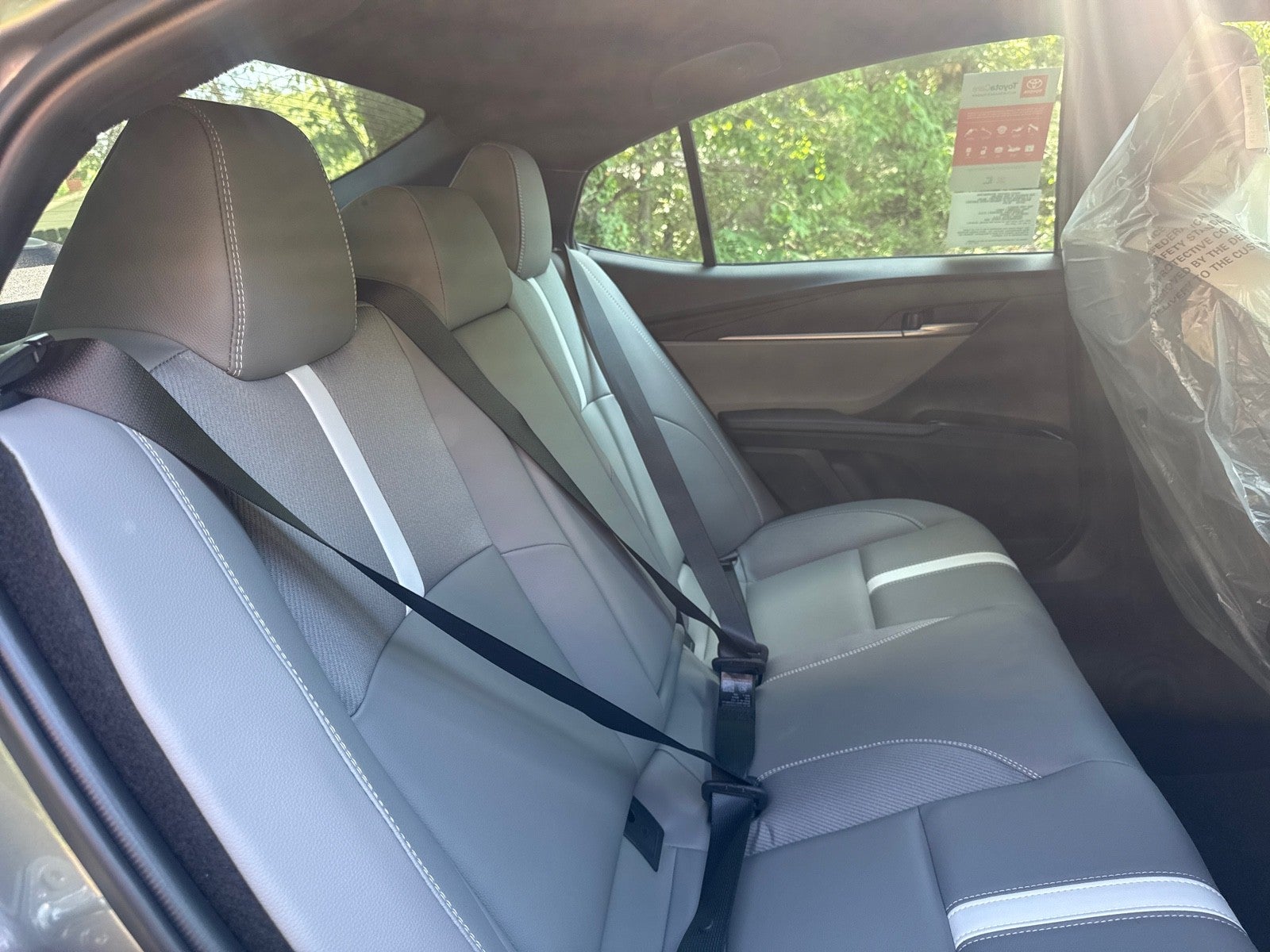 2026 Toyota Camry 4DR CVT HYB SE