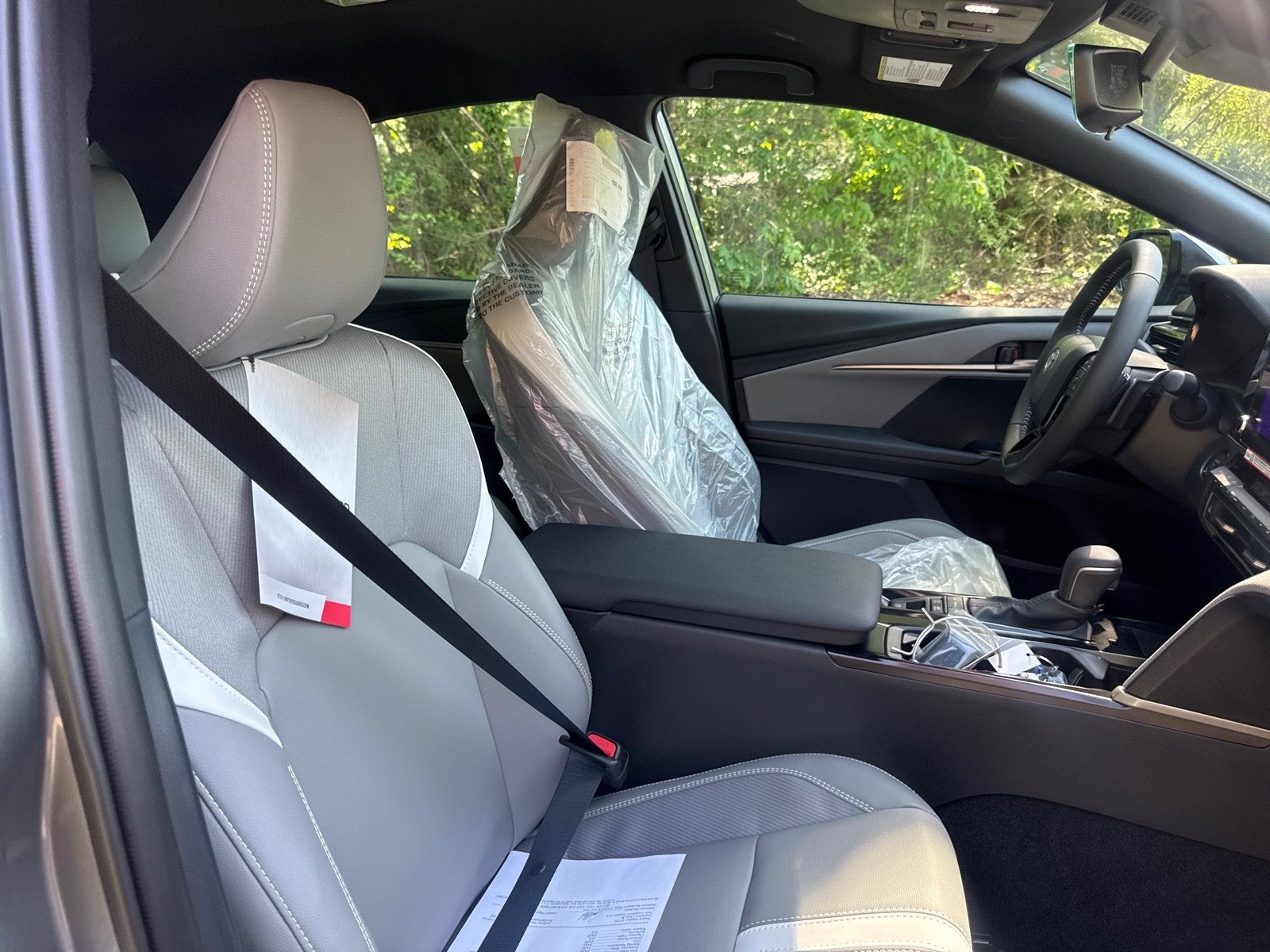 2026 Toyota Camry 4DR CVT HYB SE