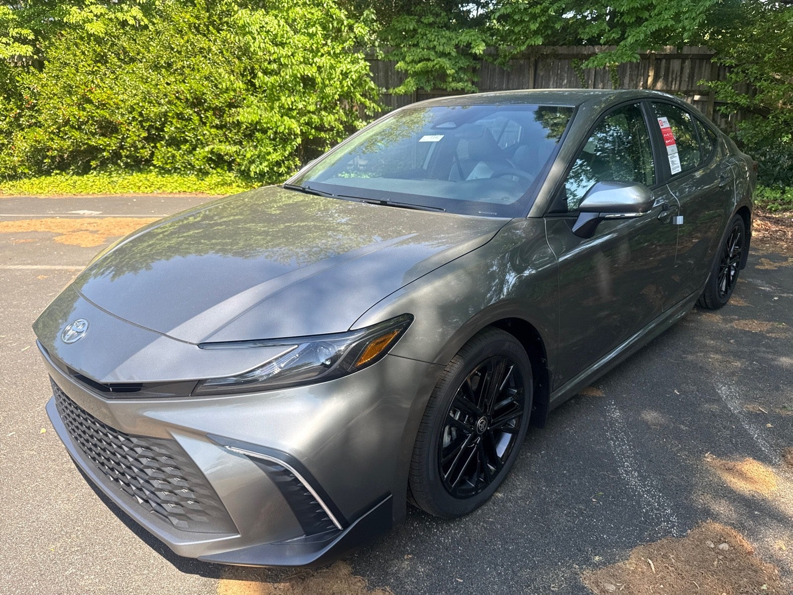 2026 Toyota Camry 4DR CVT HYB SE
