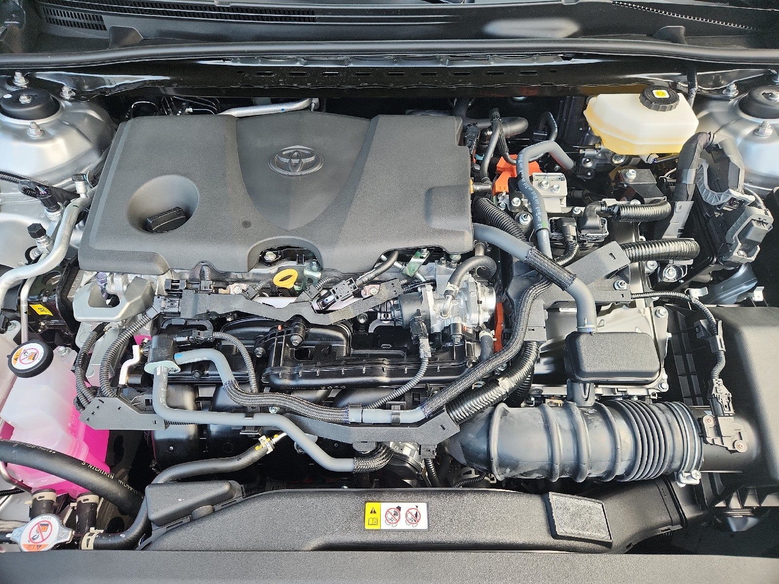 2026 Toyota Camry 4DR CVT HYB LE