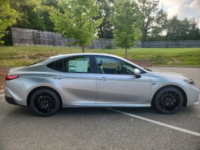 2026 Toyota Camry 4DR CVT HYB LE