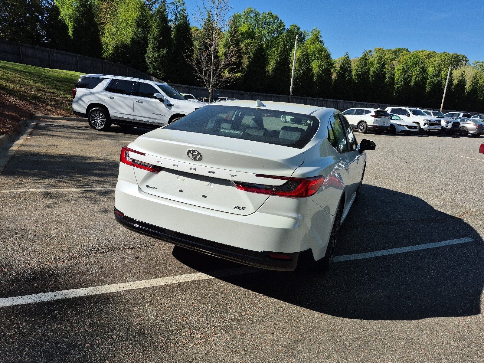 2026 Toyota Camry 4DR CVT HYB XLE