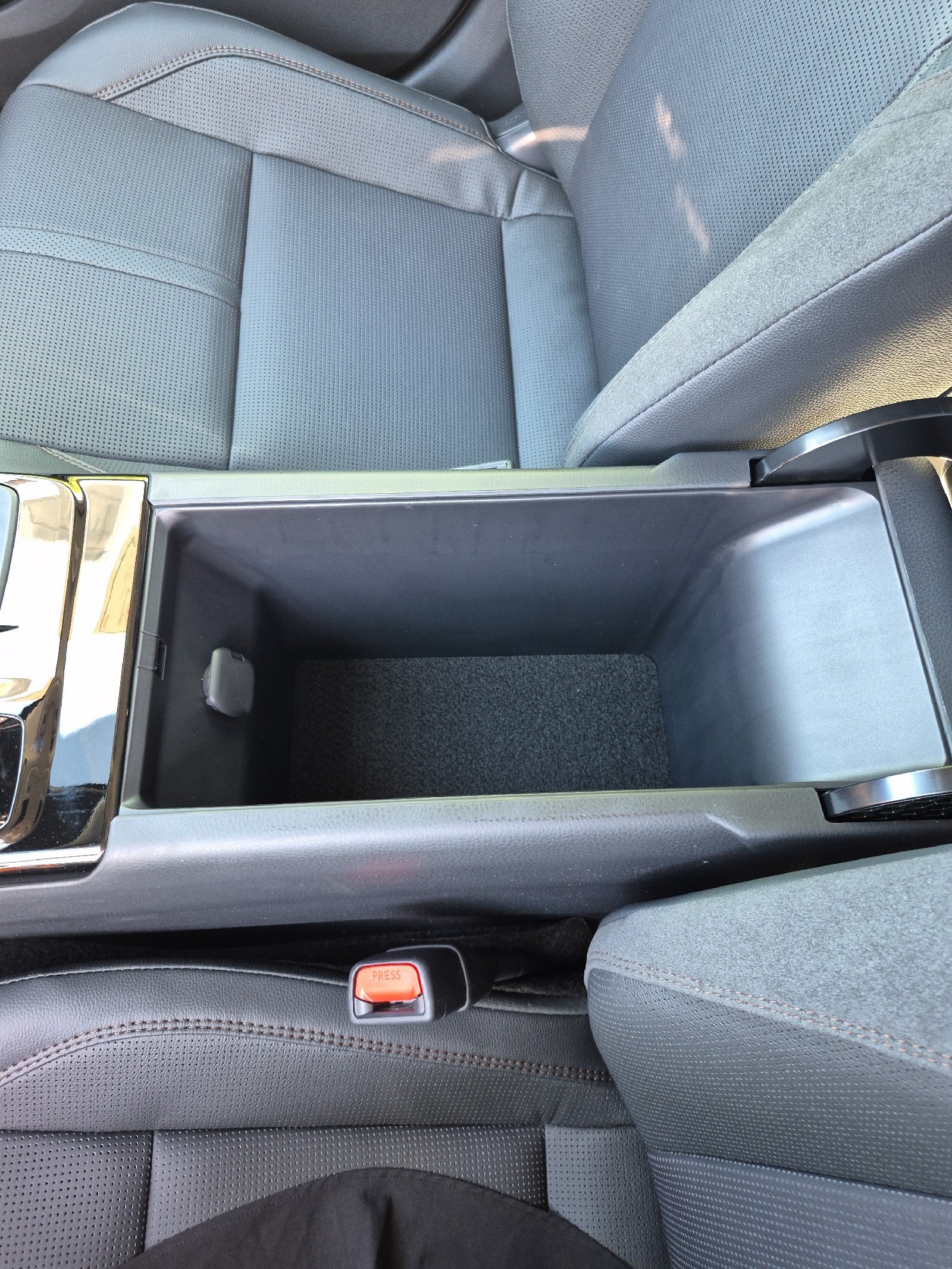 2026 Toyota Camry 4DR CVT HYB XLE