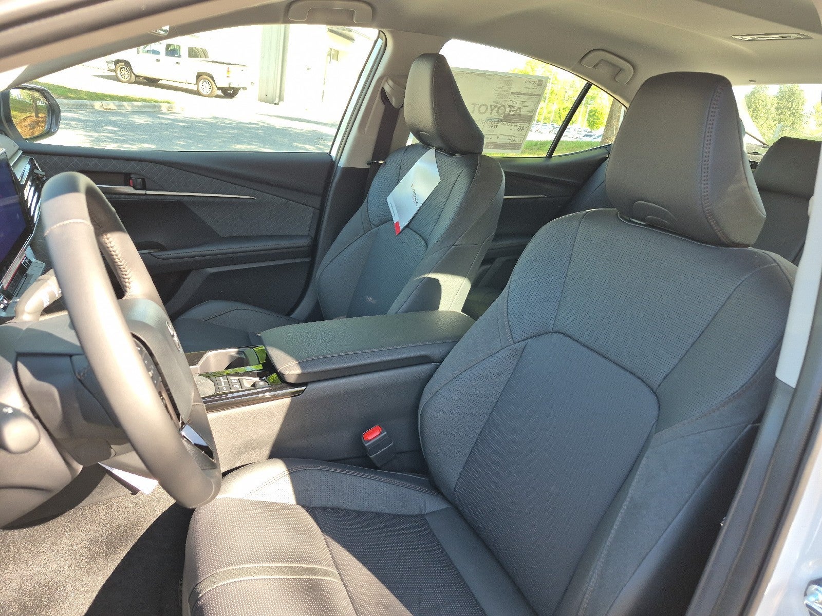 2026 Toyota Camry 4DR CVT HYB XLE