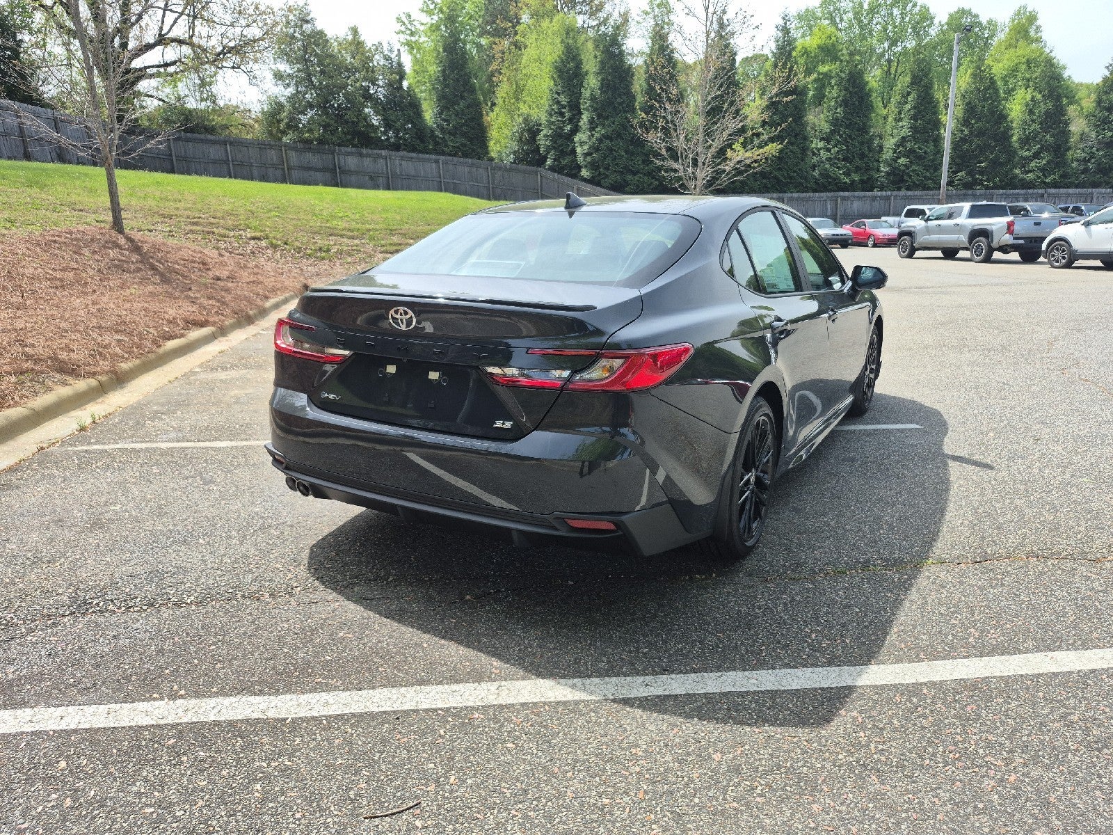 2026 Toyota Camry 4DR CVT HYB SE