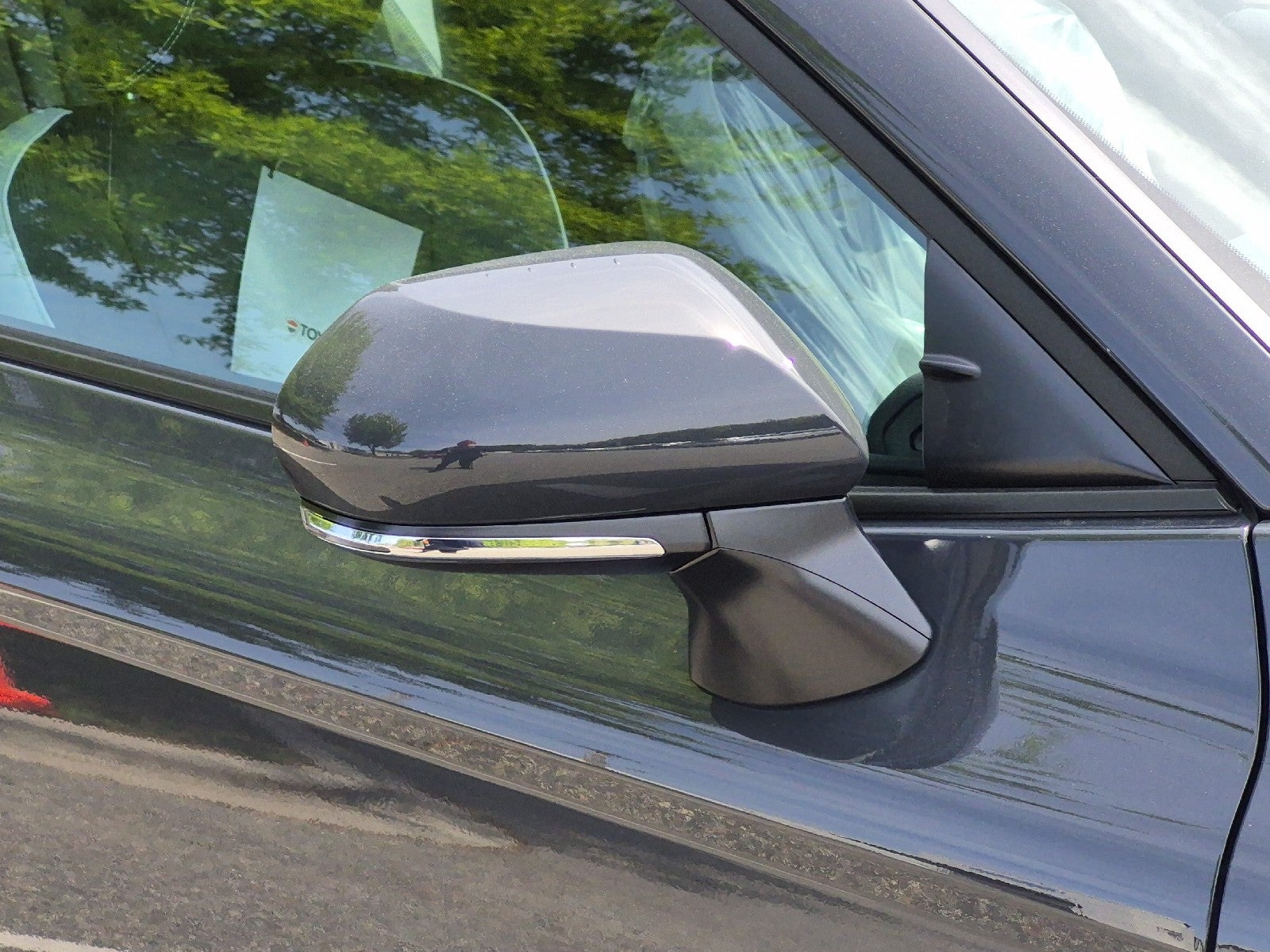 2026 Toyota Camry 4DR CVT HYB SE