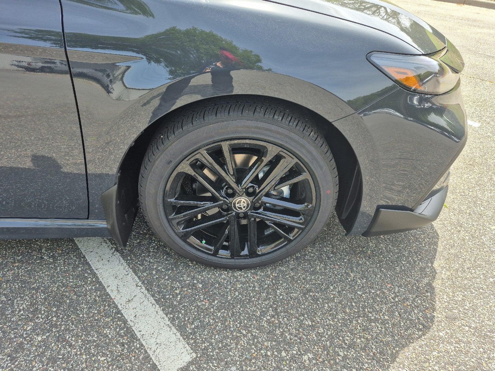 2026 Toyota Camry 4DR CVT HYB SE