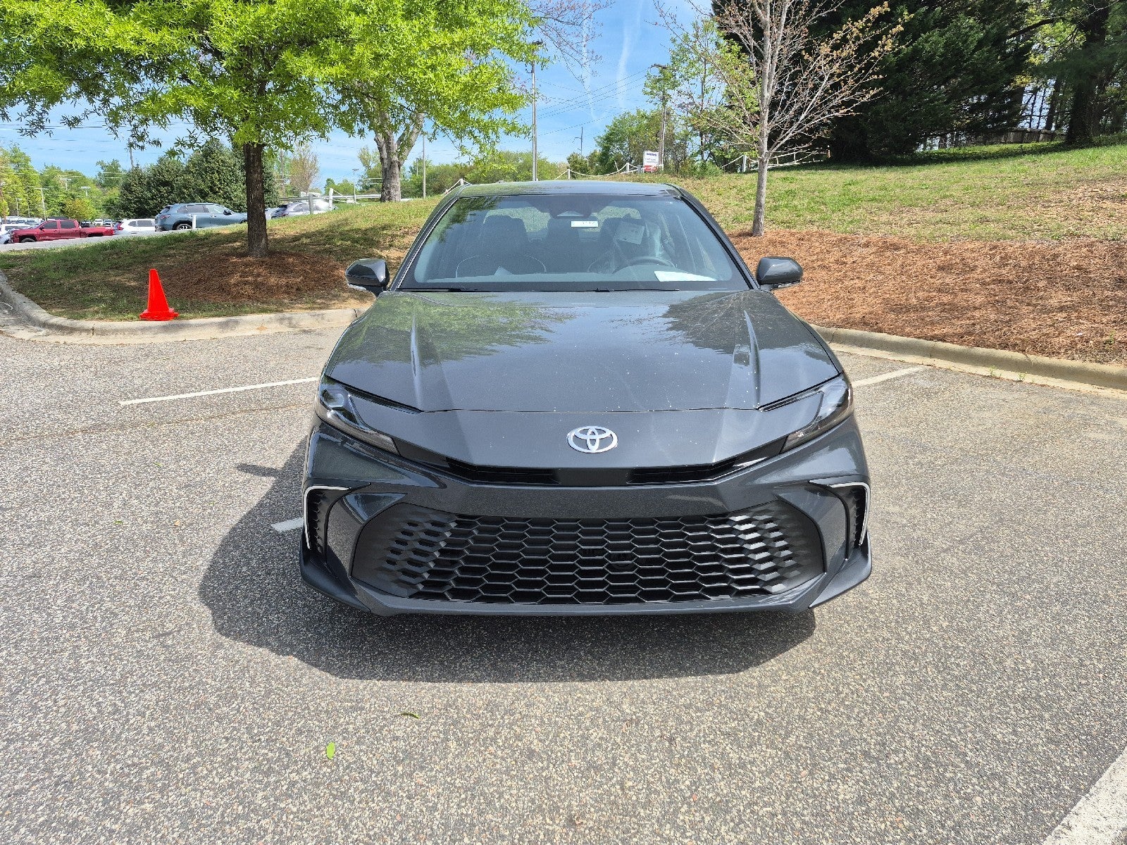 2026 Toyota Camry 4DR CVT HYB SE