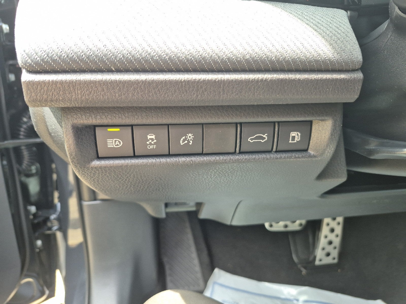 2026 Toyota Camry 4DR CVT HYB SE